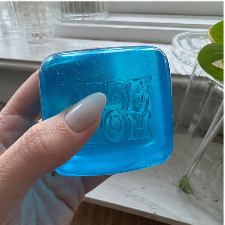 NeeDoh Classic Groovy Glob customer-style review image