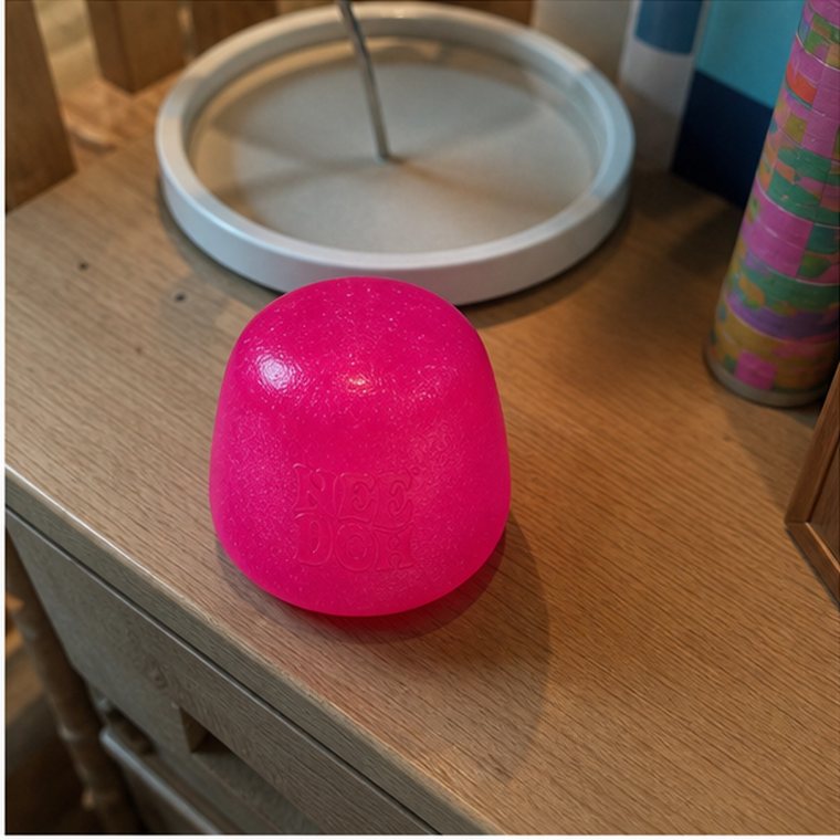 NeeDoh Classic Groovy Glob customer-style review image